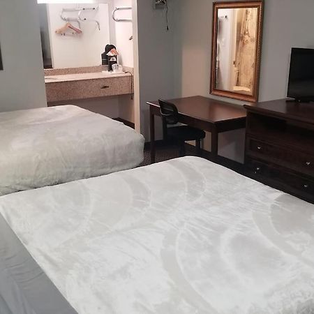 Hotel 2 Queen Beds Hotel Room 220 Booking スティルウォーター エクステリア 写真