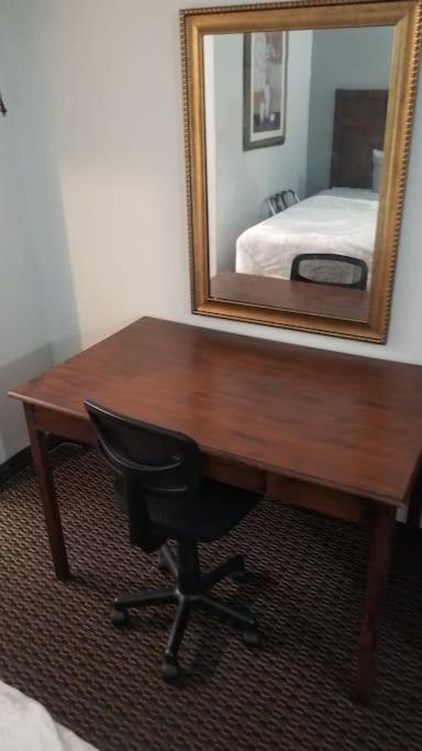 Hotel 2 Queen Beds Hotel Room 220 Booking スティルウォーター エクステリア 写真
